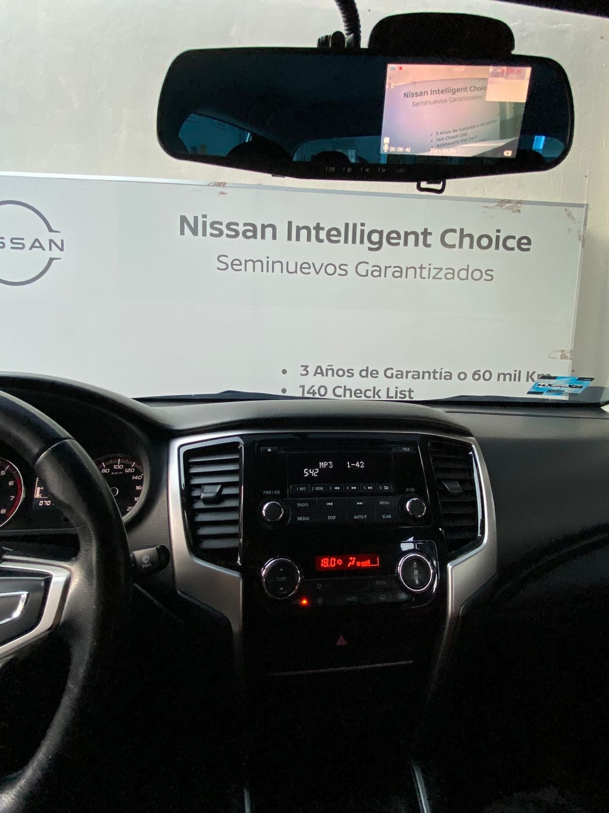 2023 Mitsubishi L200 4 PTS GLX CABINA DOBLE 24TD TM5 4X4