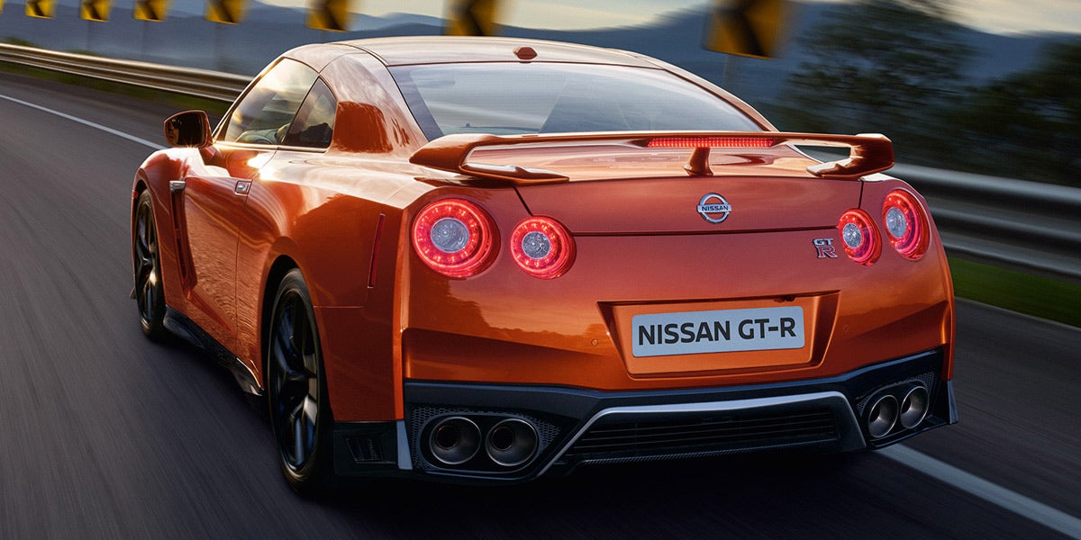 Nissan GT-R Exterior3