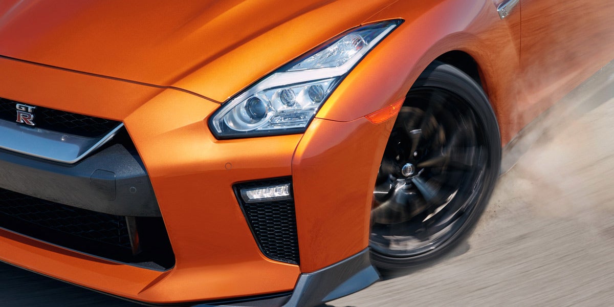 Nissan GT-R Exterior8