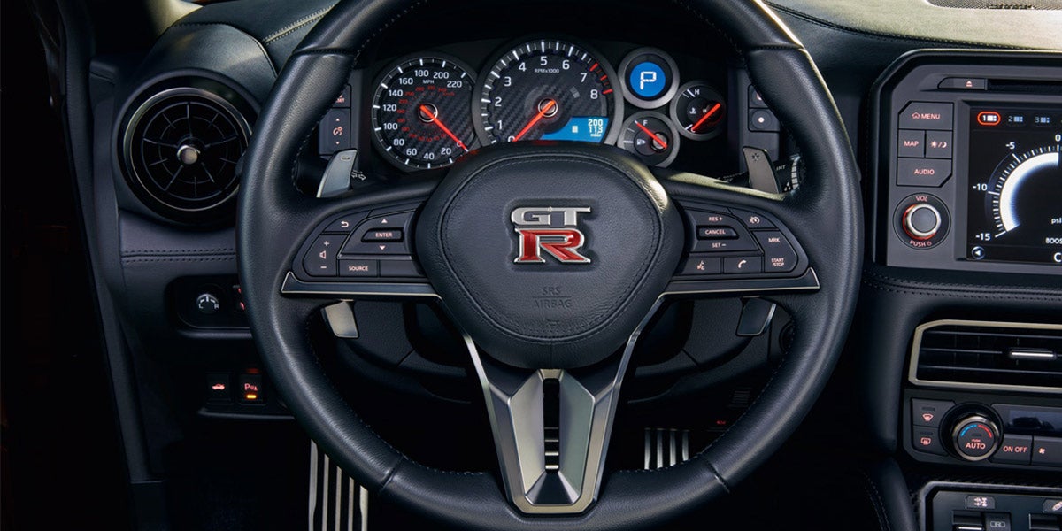 Nissan GT-R Interior5