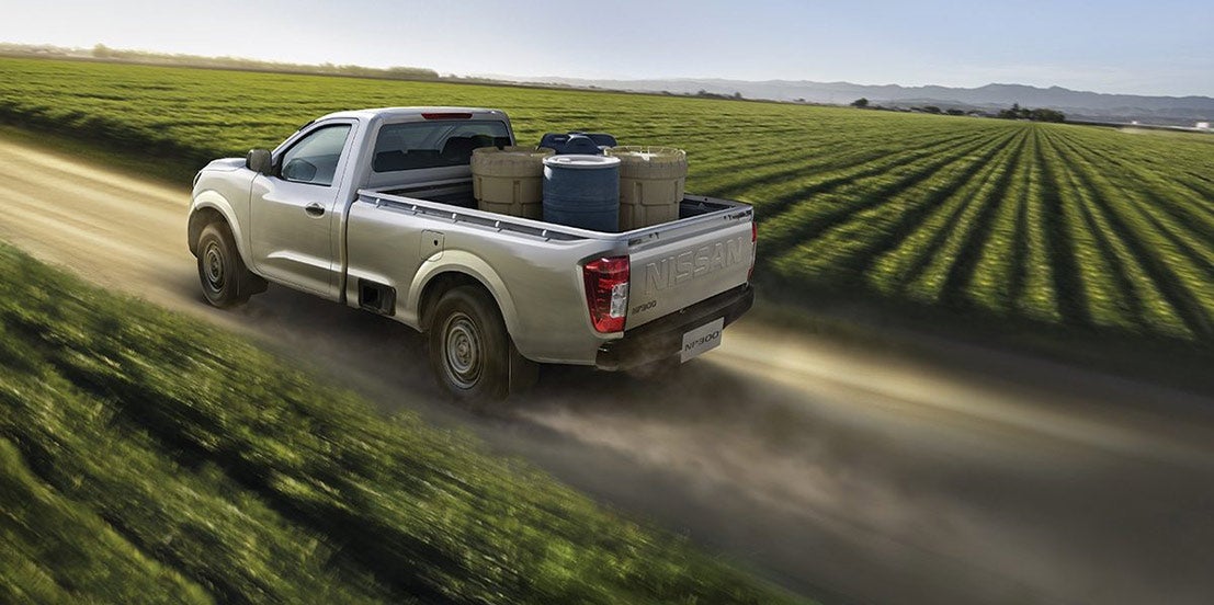 Nissan NP300 Exterior1